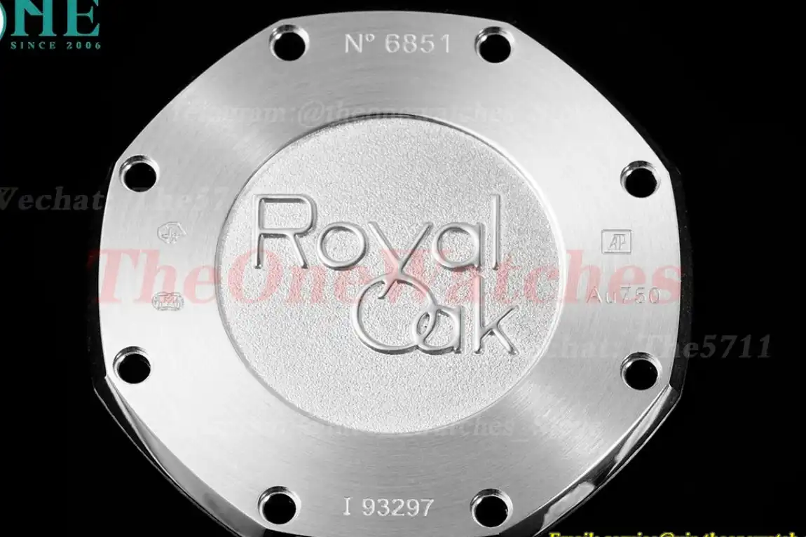 Royal Oak Ladies 67650 33mm SS SS Red ZF Swiss Qtz