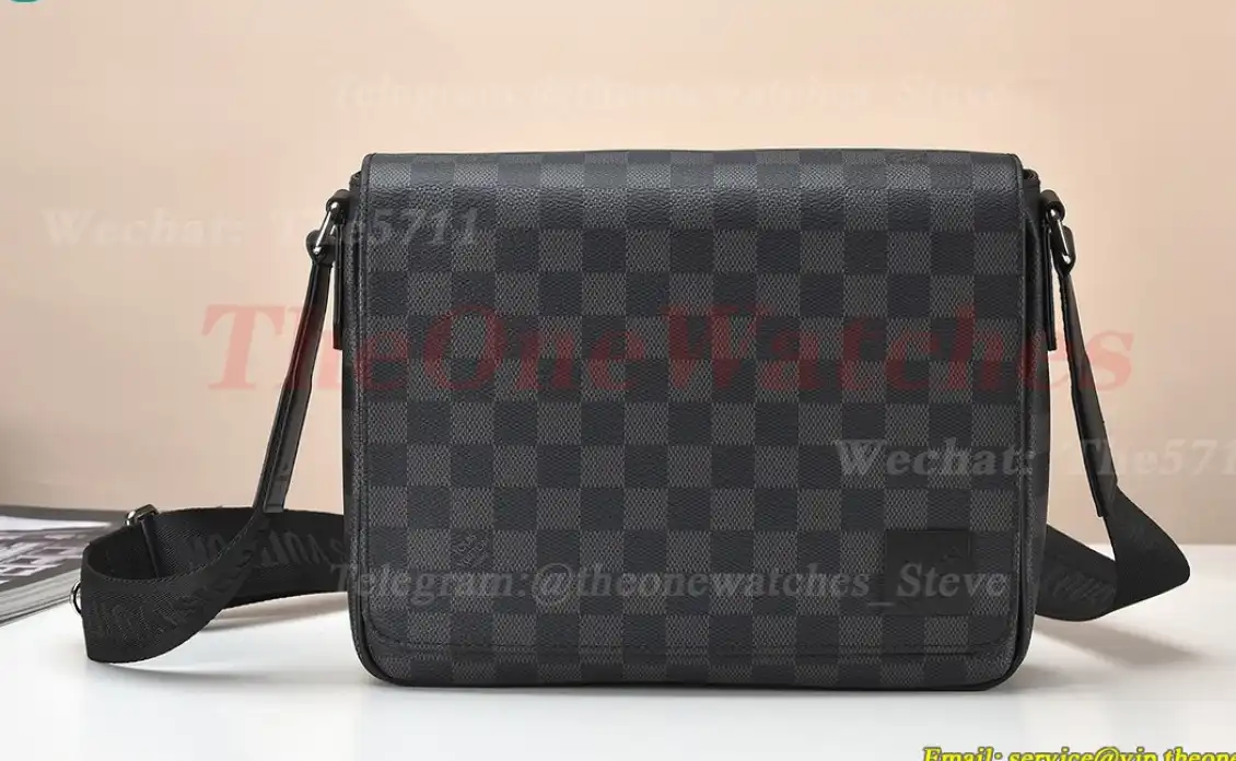 Louis Vuitton - District PM Messenger Bag M42710