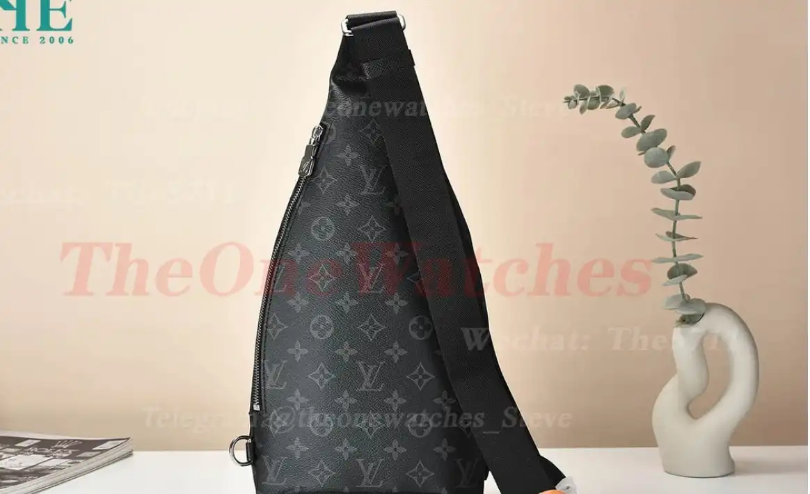 Louis Vuitton - Duo Slingbag M30936