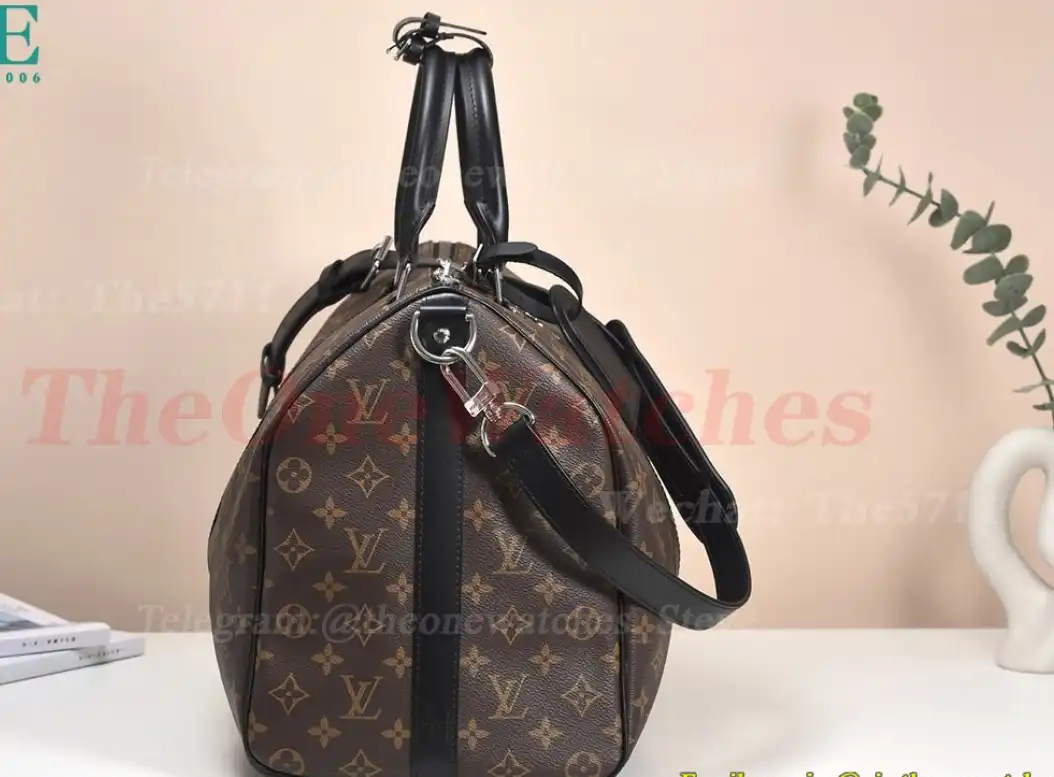 Louis Vuitton - Keepall Bandoulière 45 Travel Bag M56711