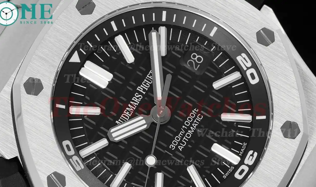 Royal Oak Offshore Diver 15710 42mm SS SS Black Dial APSF SA3120