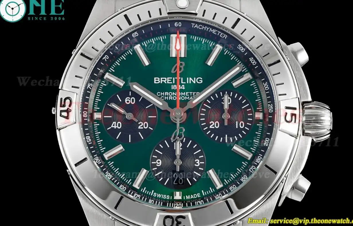 Chronomat B01 42MM SS RU Green Stk TF A7750