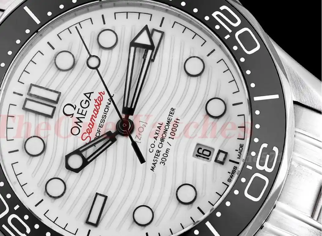 Seamaster 300m 42mm SS SS White GDF MY8215