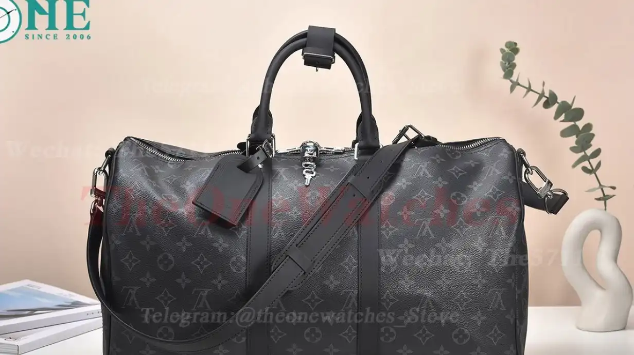 Louis Vuitton - Keepall Bandoulière 45 Travel Bag M40569