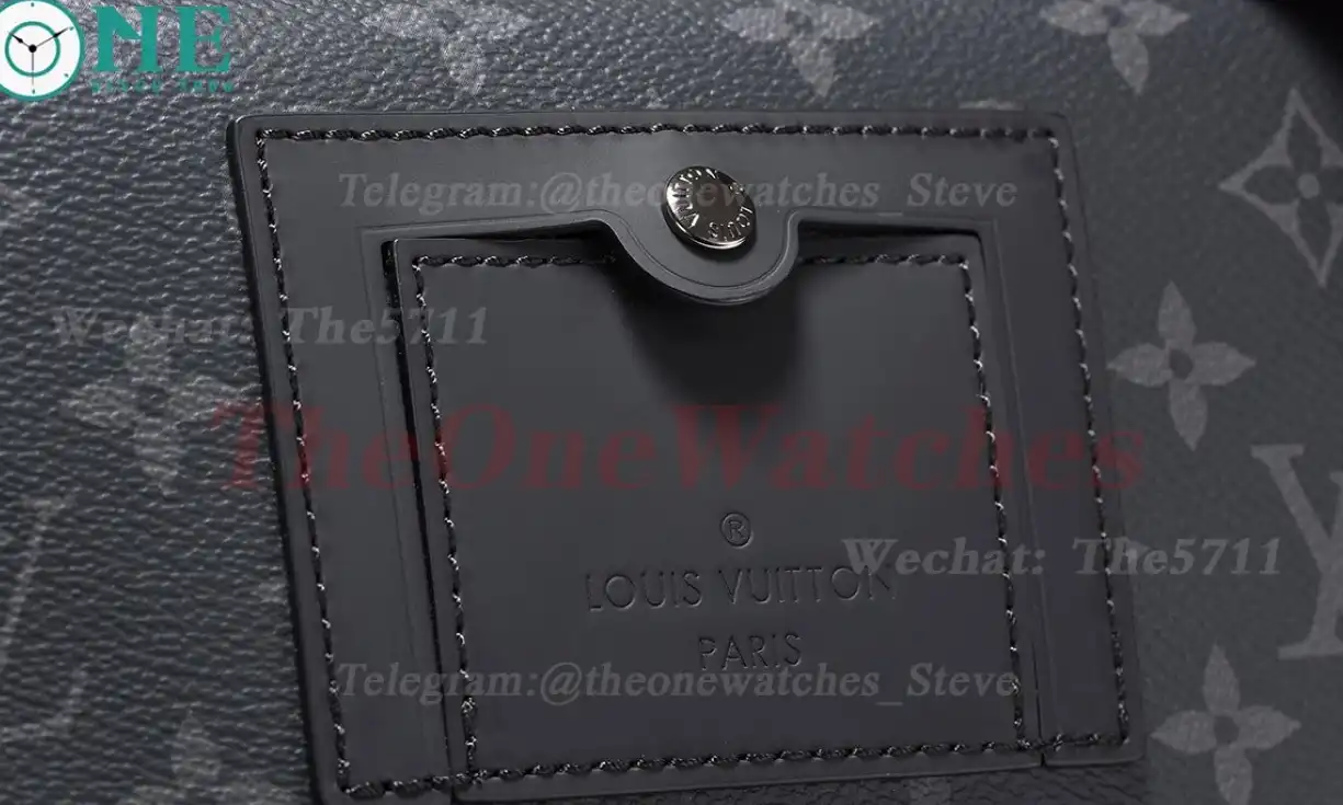 Louis Vuitton - Messenger PM Voyager M40511