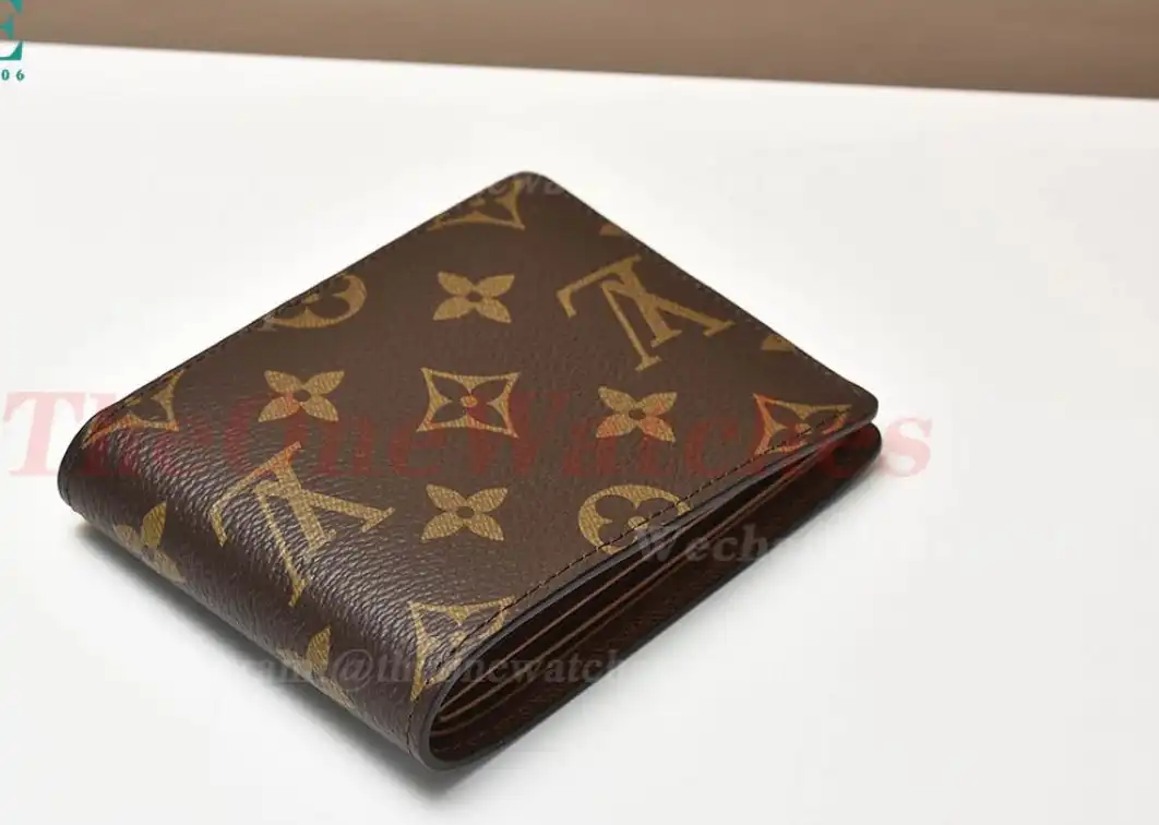 Louis Vuitton - Multiple Wallet M60895