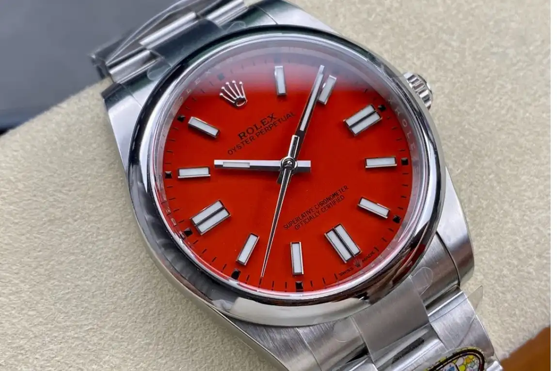 Oyster Perpetual 124300 41mm SS SS Red Stk Clean VR3230