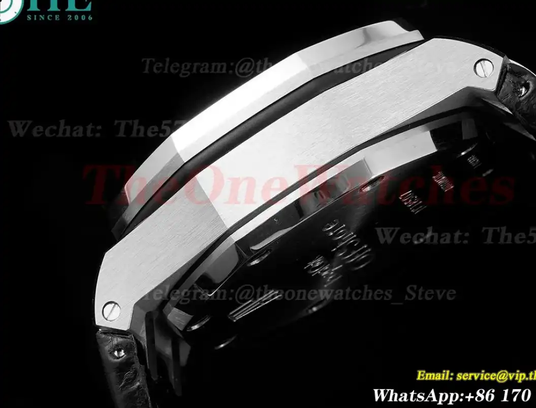 Royal Oak Offshore 42mm SS LE Black Org APF A7750