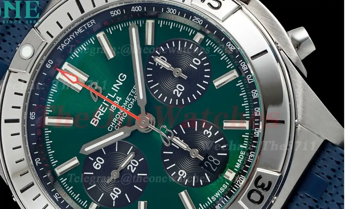 Chronomat B01 42MM Green Dial on Rouleaux Rubber Strap TF A7750