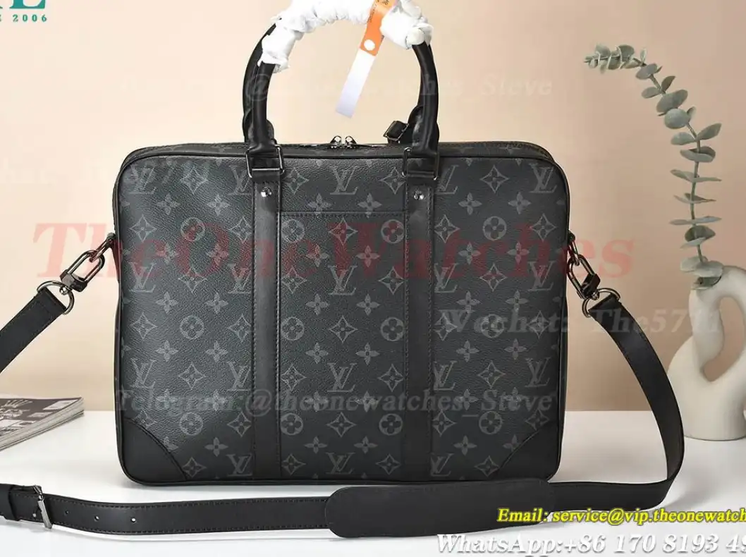 Louis Vuitton - Porte-Documents Voyage PM M46457