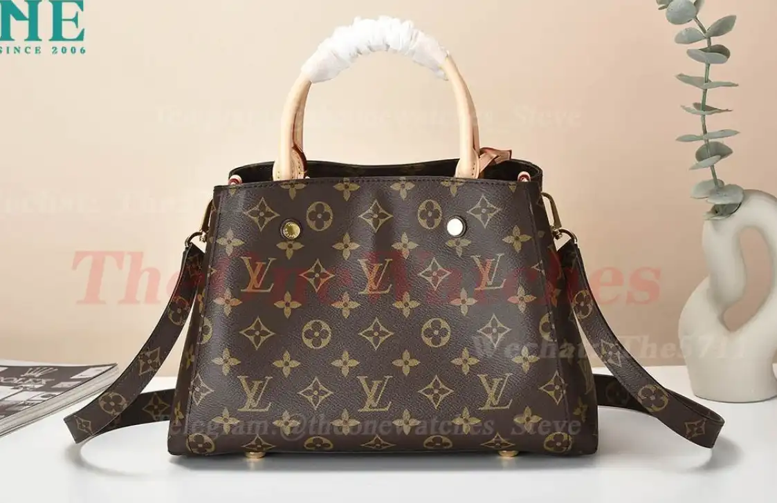 Louis Vuitton - Montaigne MM M41056