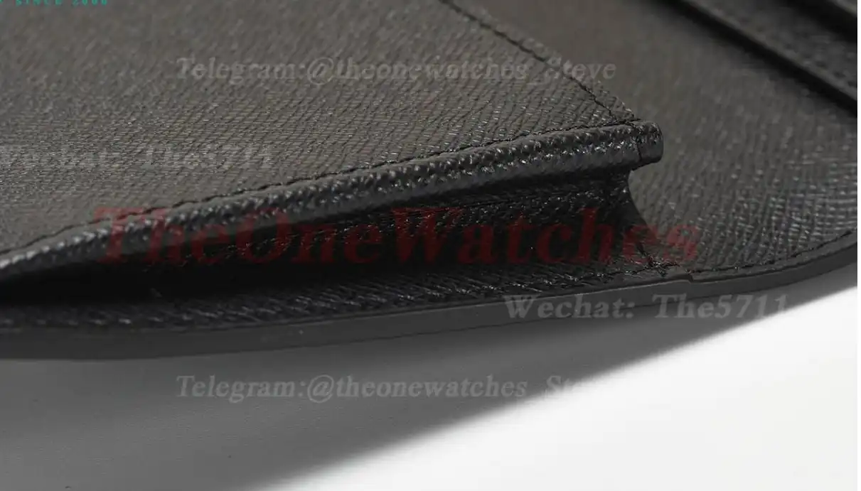 Louis Vuitton - Brazza Wallet Black M61697