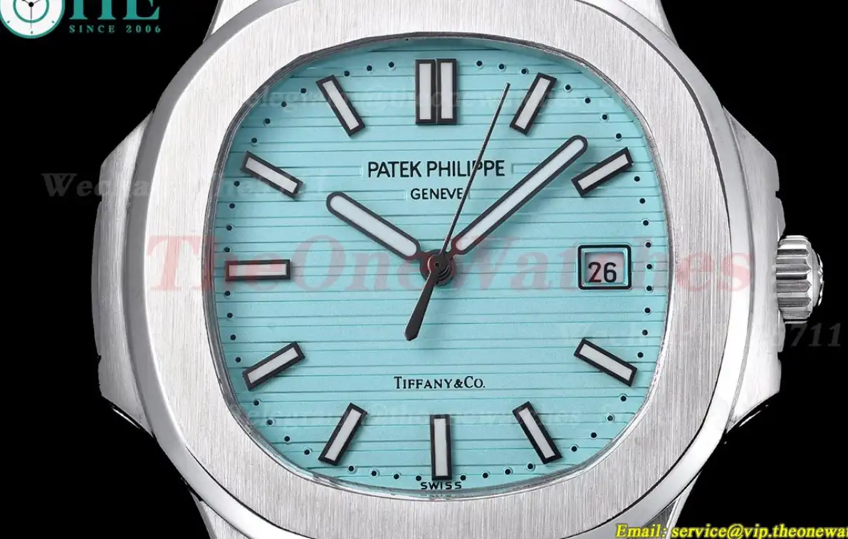 Nautilus 5711 40mm SS SS Tiffany Blue Dial GDF MY8215