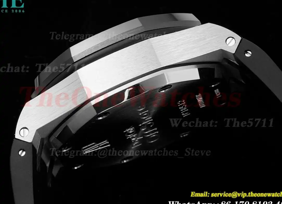 Royal Oak Offshore 42mm SS RU White Grey APF A7750