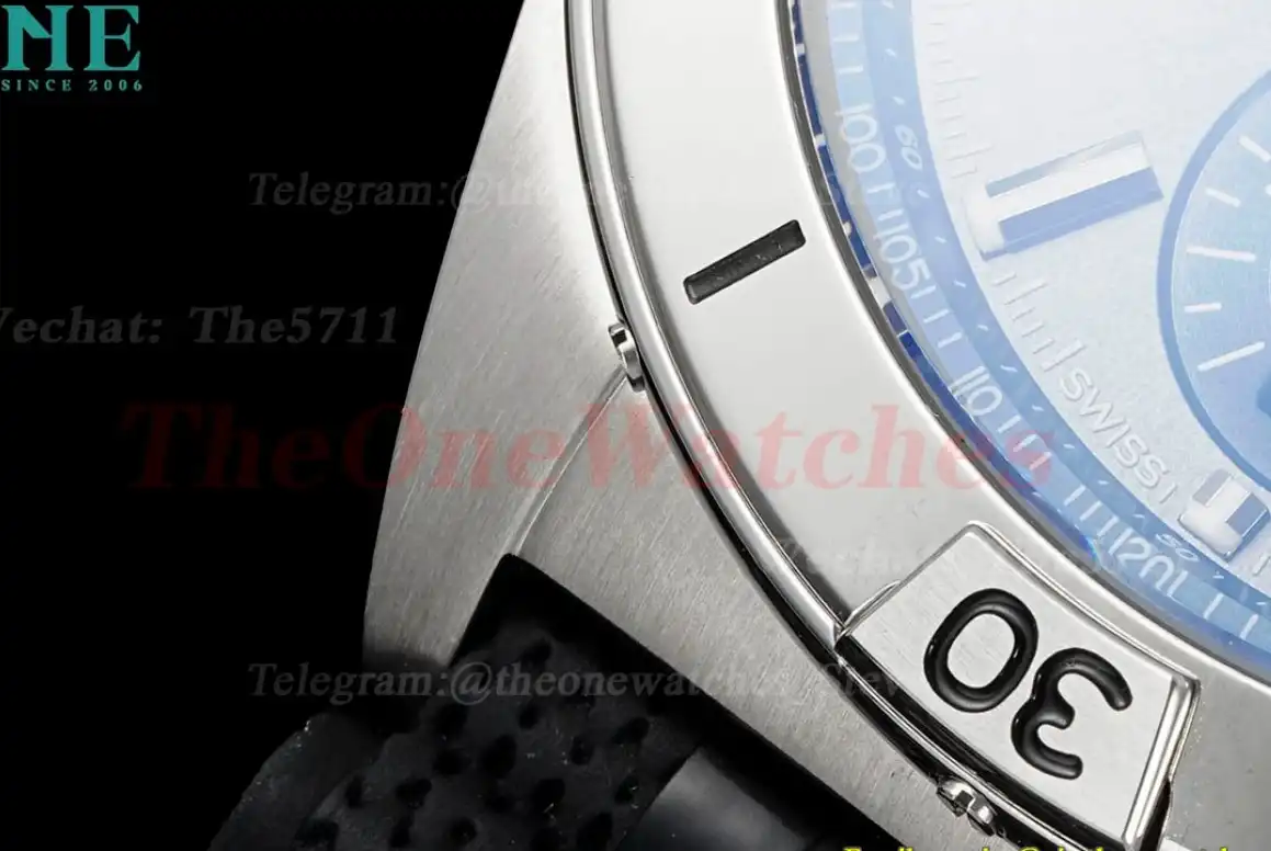 Chronomat B01 Frecce Tricolori 42MM Blue Dial on Rouleaux Rubber Strap TF A7750