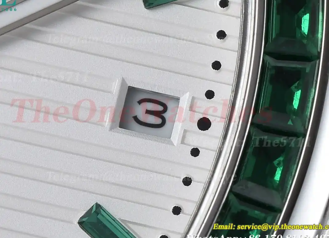 Nautilus Diamond 40mm SS LE Green Dia White Dial GDF MY8215