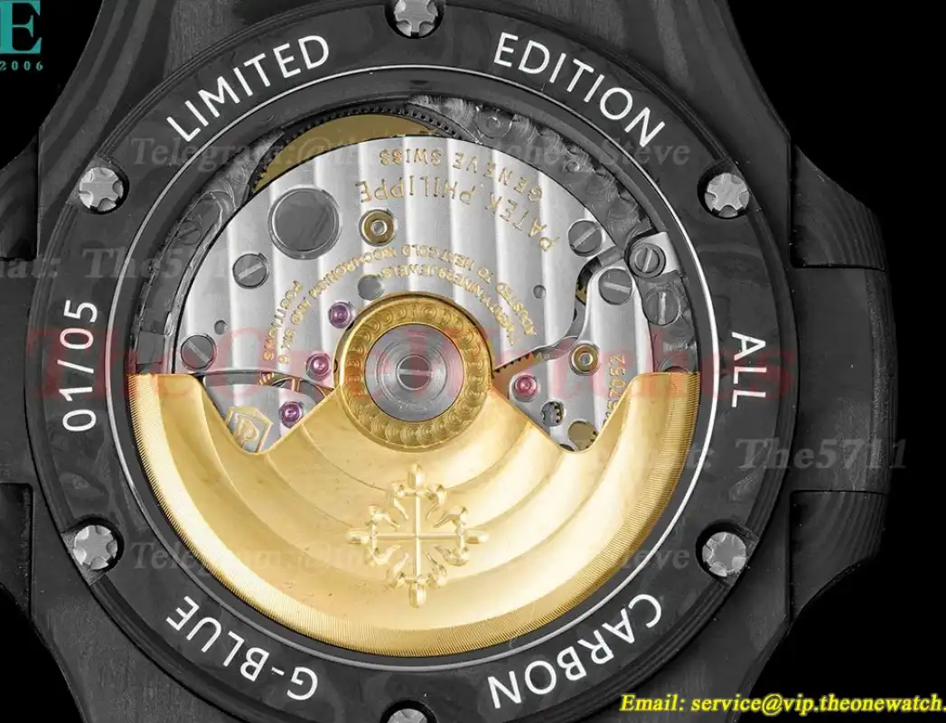 Nautilus 5711 Carbon Carbon Black Textured Dial DIWF 324SC