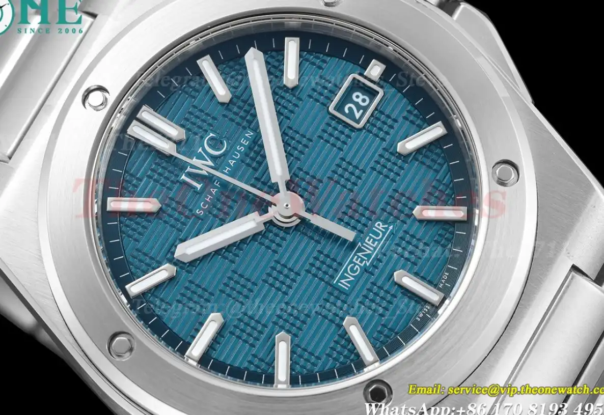 Ingeniuer Automatic 40mm SS SS Blue Dial V7F V2 A2892