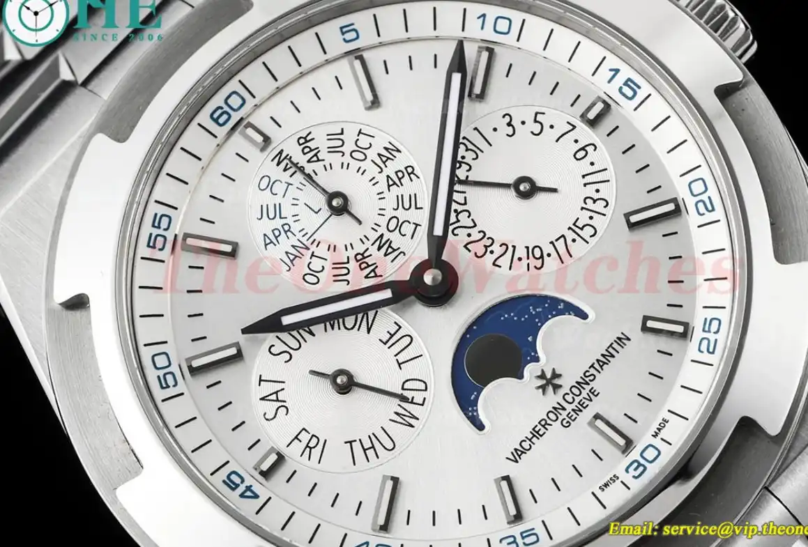 Overseas Perpetual Calendar 4300V SS SS White Stk 8F A1120