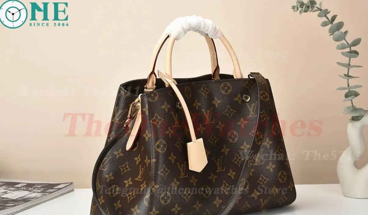 Louis Vuitton - Montaigne BB M41055