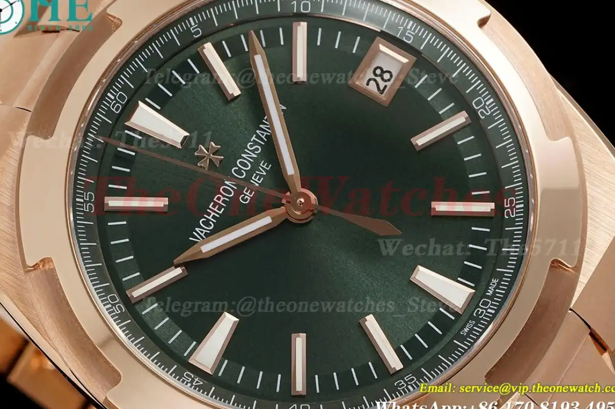 Overseas 4500V 41mm RG RG Green Dial 8F A5100