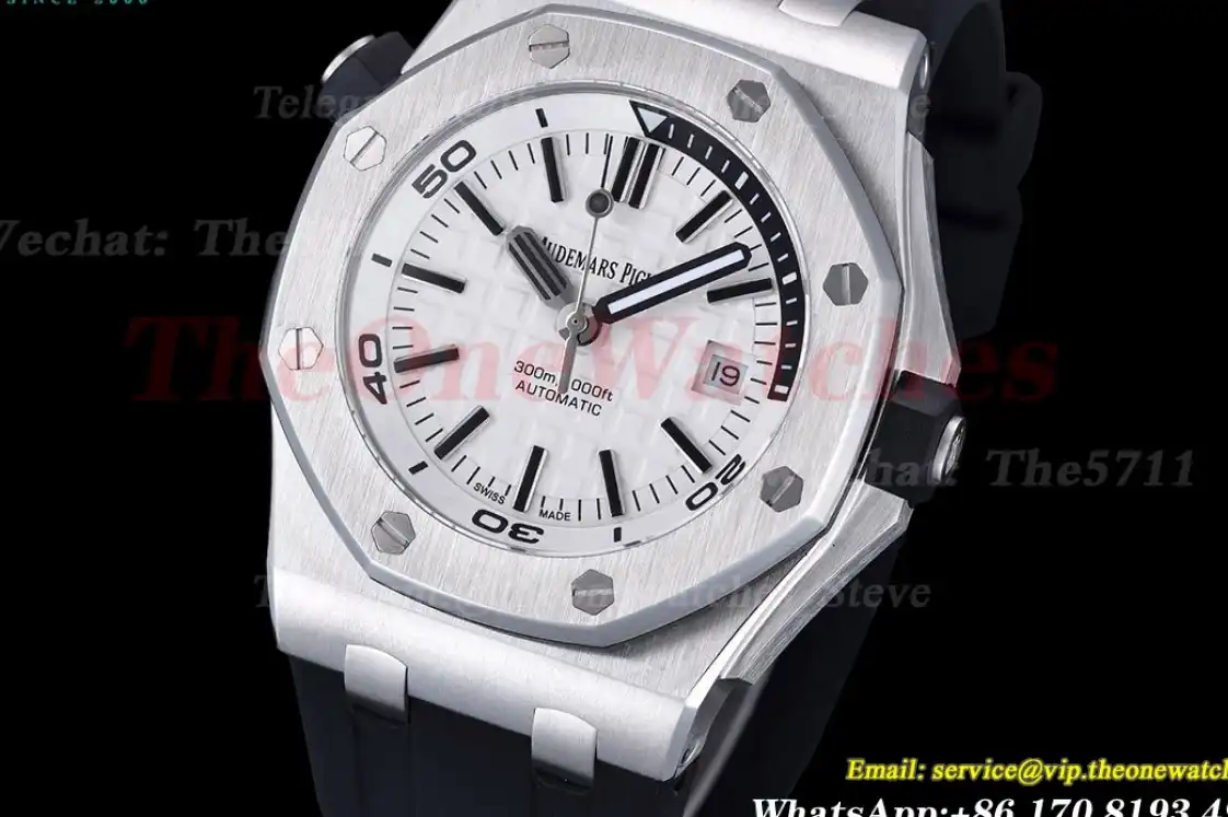 Royal Oak Offshore Diver 15710 42mm SS RU White Stk GDF MY8215