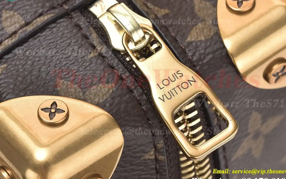 Louis Vuitton - Mini Soft Trunk M68906