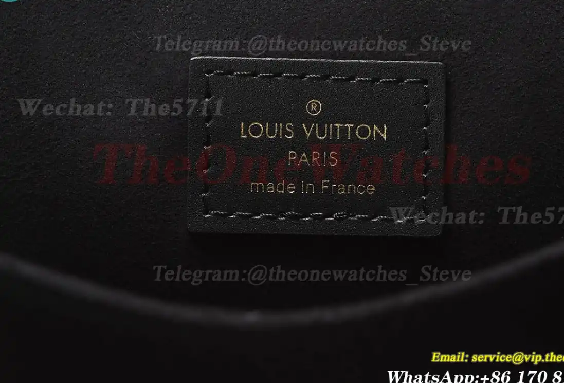 Louis Vuitton - POCHETTE MÉTIS Backpack M11941