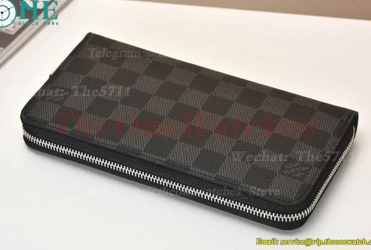 Louis Vuitton - Zippy Wallet Vertical N63095