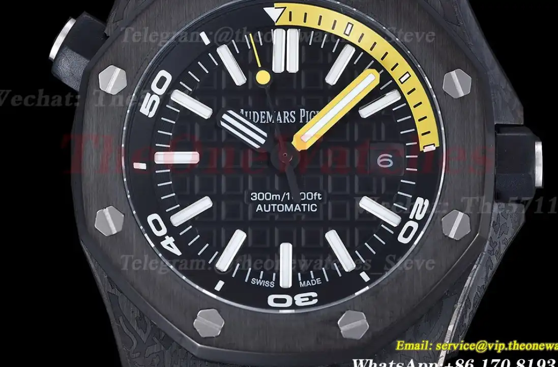 Royal Oak Offshore Diver 15706 42mm FC RU Black Stk GDF MY8215