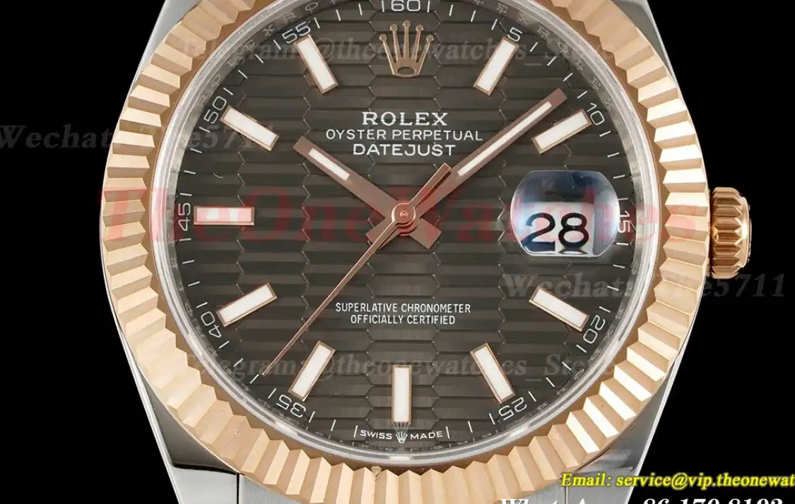 Datejust 126331 41mm Oys RG SS Grey Textured Stk EWEF A3235