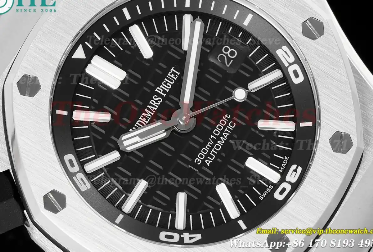 Royal Oak Offshore Diver 15703 42mm SS SS Black Dial APSF SA3120