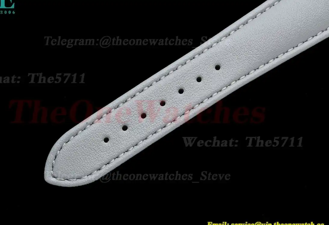 Tank Must SS LE White Dial On Grey Leather Strap K11F Quartz