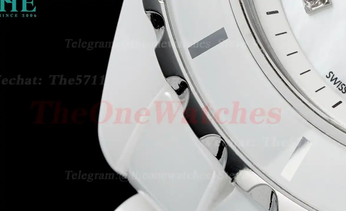 J12 33mm White Ceramic Cer White Num Dia HTF Quartz