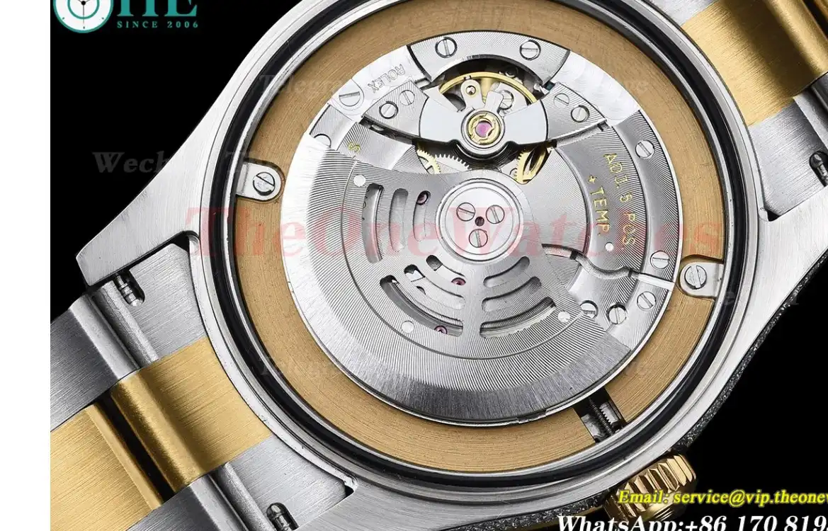 SkyDweller 42mm Diamond Oyster SS YG Gold Stk FNF A9001