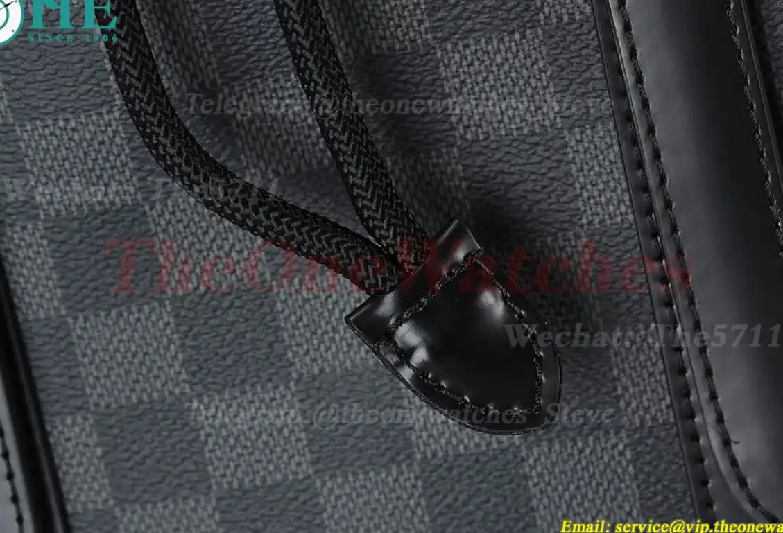 Louis Vuitton - Christopher MM N41379