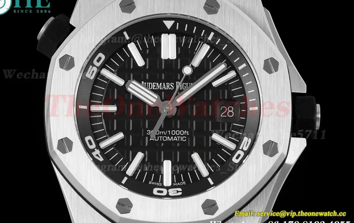 Royal Oak Offshore Diver 15703 42mm SS SS Black Dial APSF SA3120