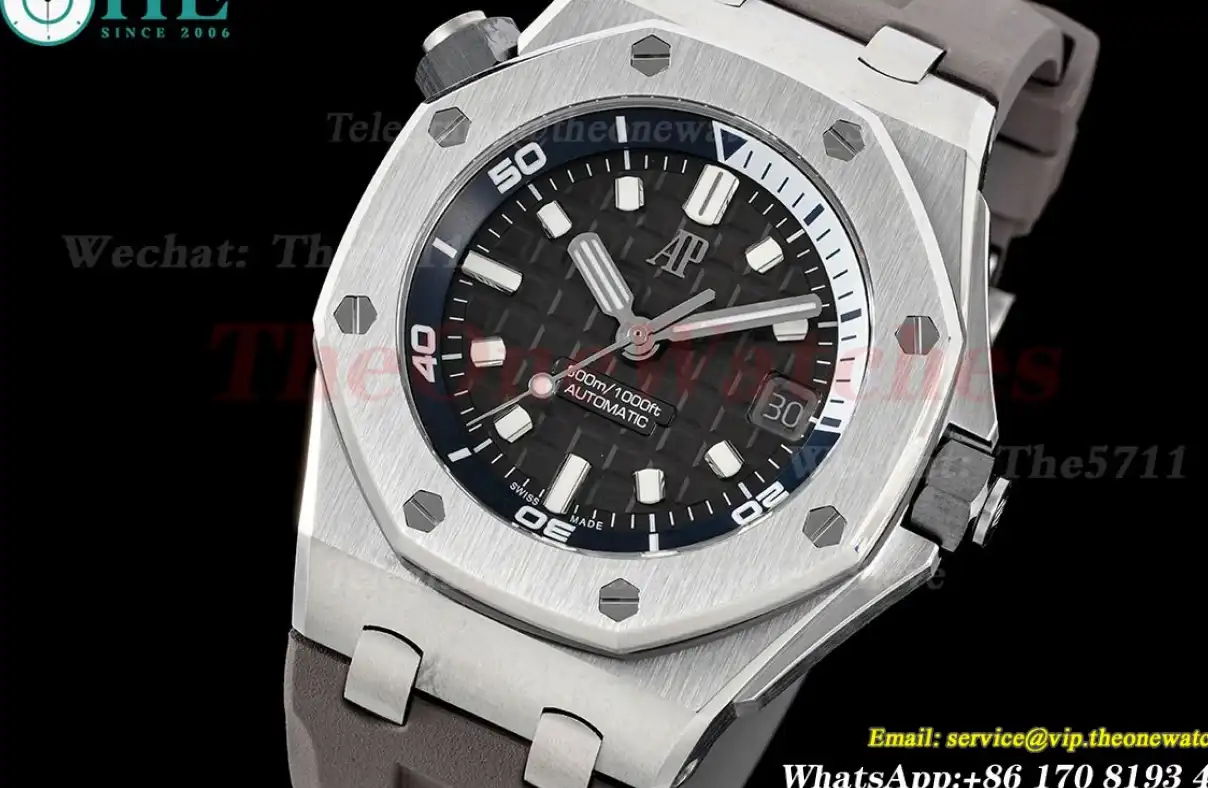 Royal Oak Offshore Diver 15720 42mm SS RU Grey Stk ZF A4308