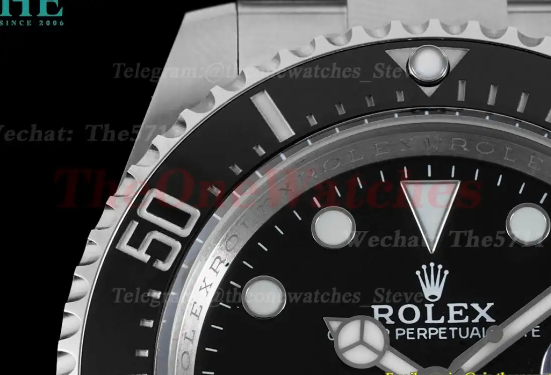 Seadweller 126600 43mm SS SS Black Dot APF VR3235