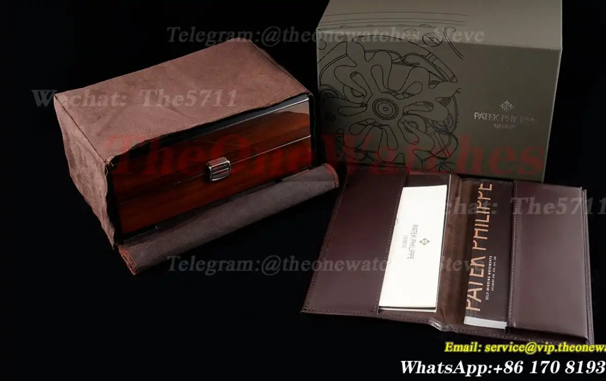 Patek Philippe - Original Big Painted Wooden Box Set