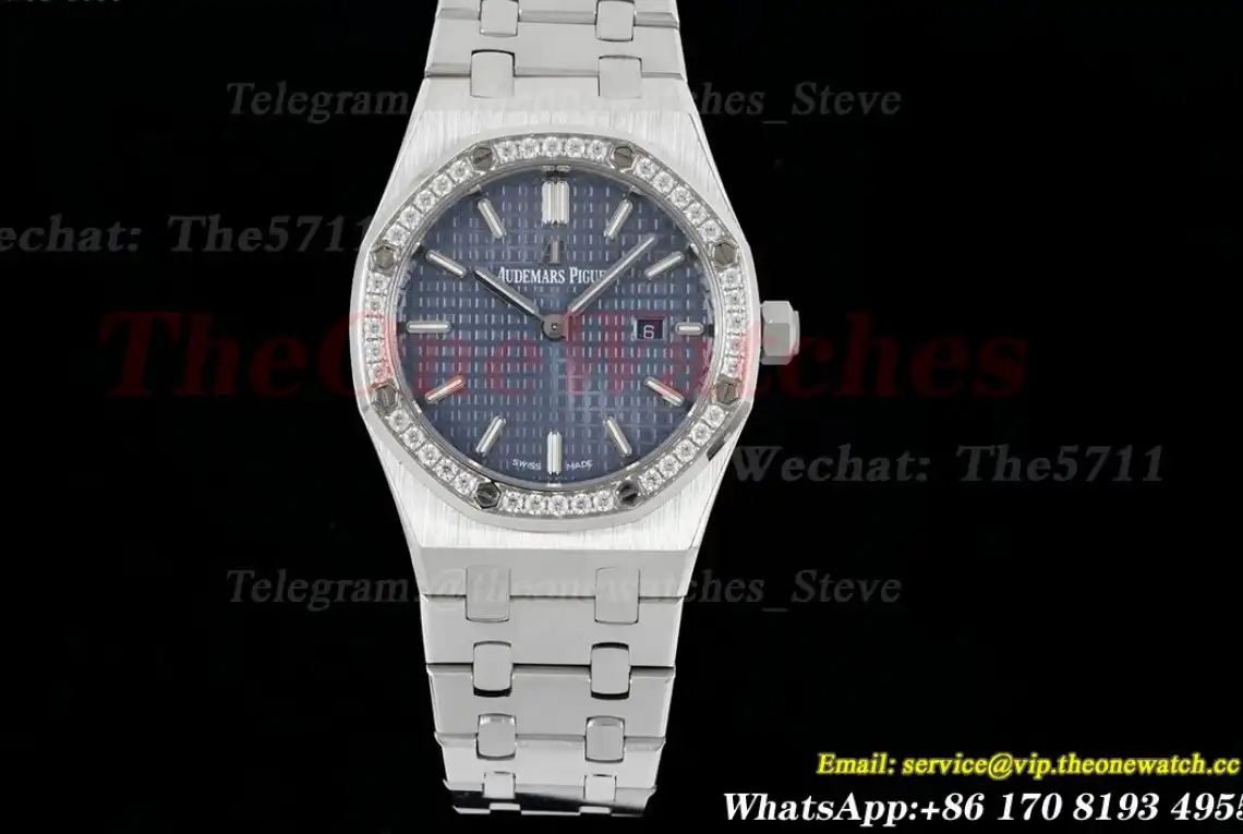 Royal Oak Ladies 33mm SS SS Blue Dial 8F Swiss Quartz