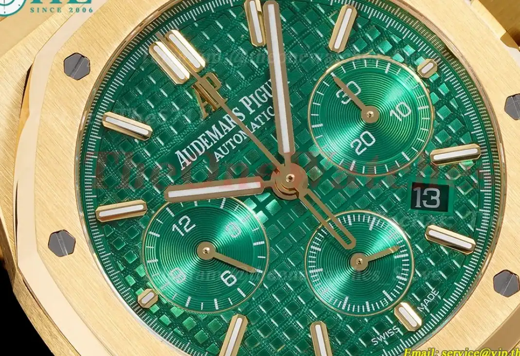 Royal Oak Chrono 26331 YG YG Green Dial IPF A7750