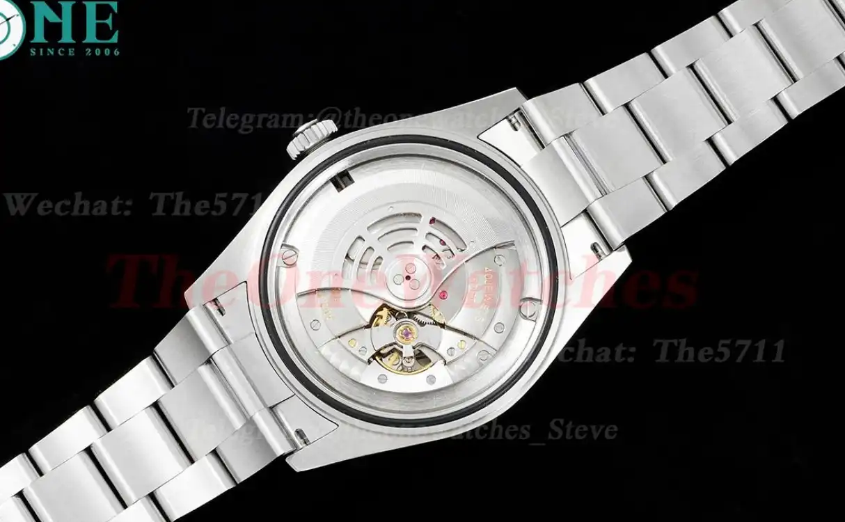 SkyDweller 326934 42mm SS SS White Stk FNF A9001