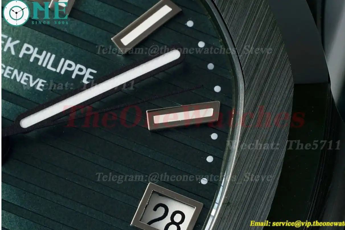 Nautilus AET 5711 40mm Cer RU Green Textured Dial AMGF MY9015