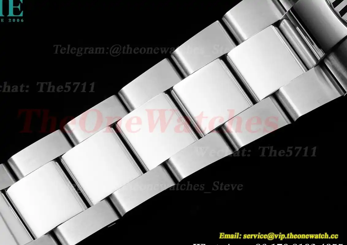 SkyDweller 326934 42mm SS SS White Stk FNF A9001