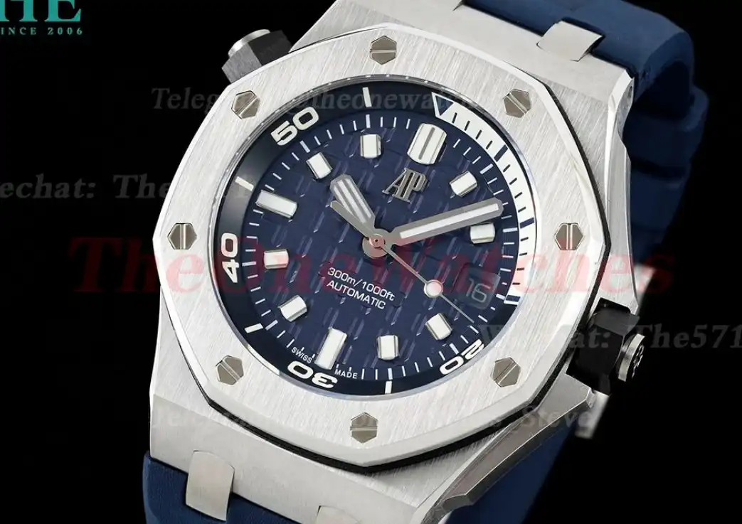 Royal Oak Offshore Diver 15720 42mm SS RU Blue Stk BF A4308