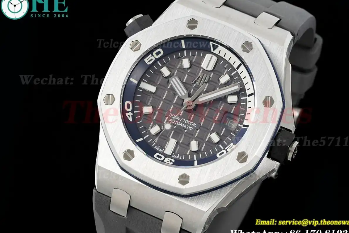 Royal Oak Offshore Diver 15720 42mm SS RU Grey Stk BF A4308