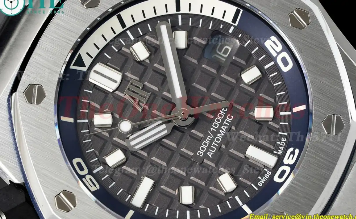 Royal Oak Offshore Diver 15720 42mm SS RU Grey Stk BF A4308