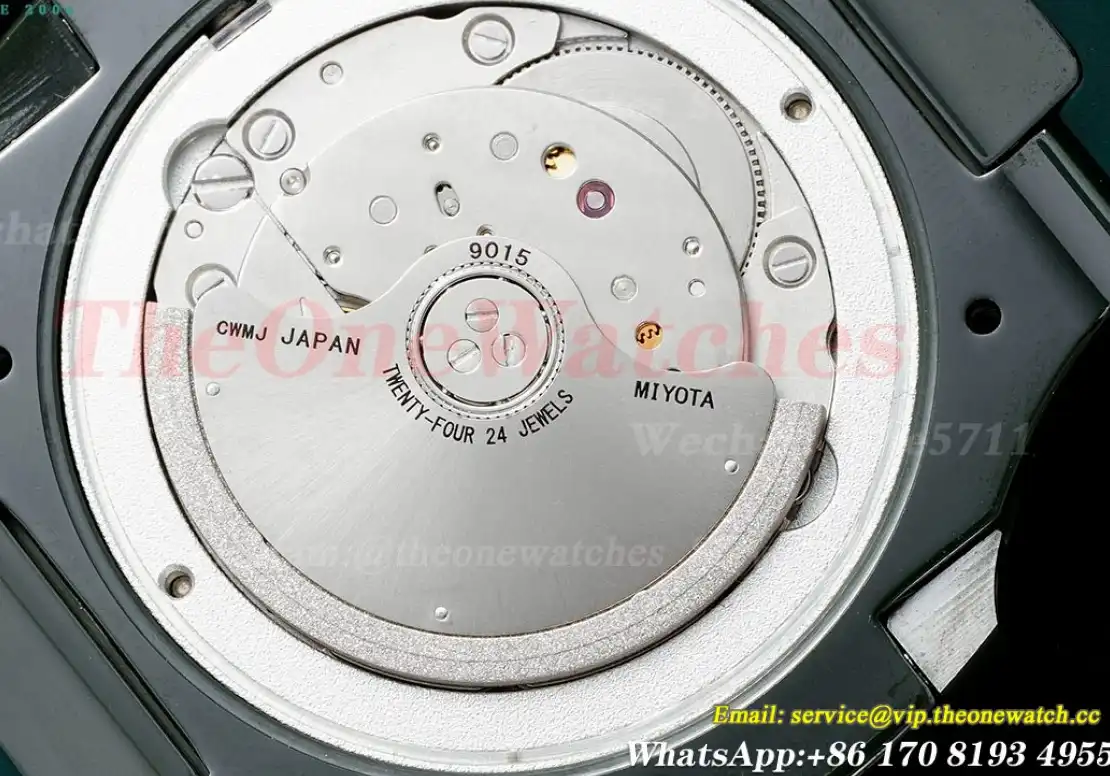 Nautilus AET 5711 40mm Cer RU White Textured Dial AMGF MY9015