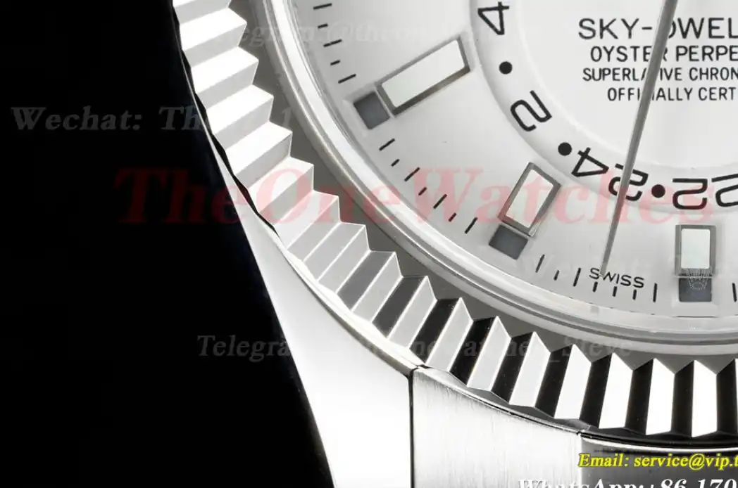 SkyDweller 326934 42mm SS SS White Stk FNF A9001